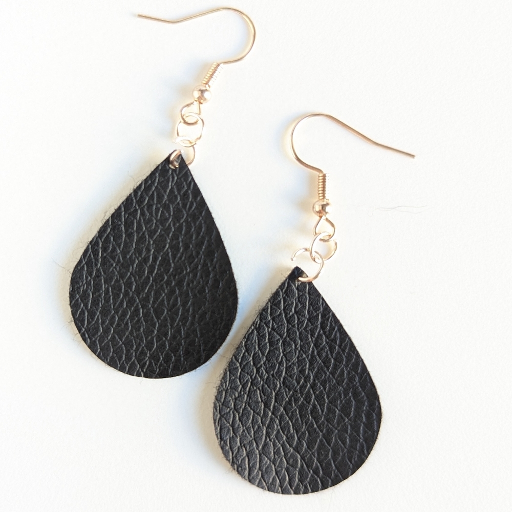Faux leather double-sided tear drop shaped earrings